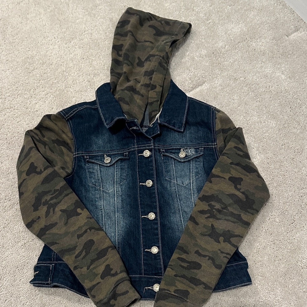 Juniors denim jacket-size medium